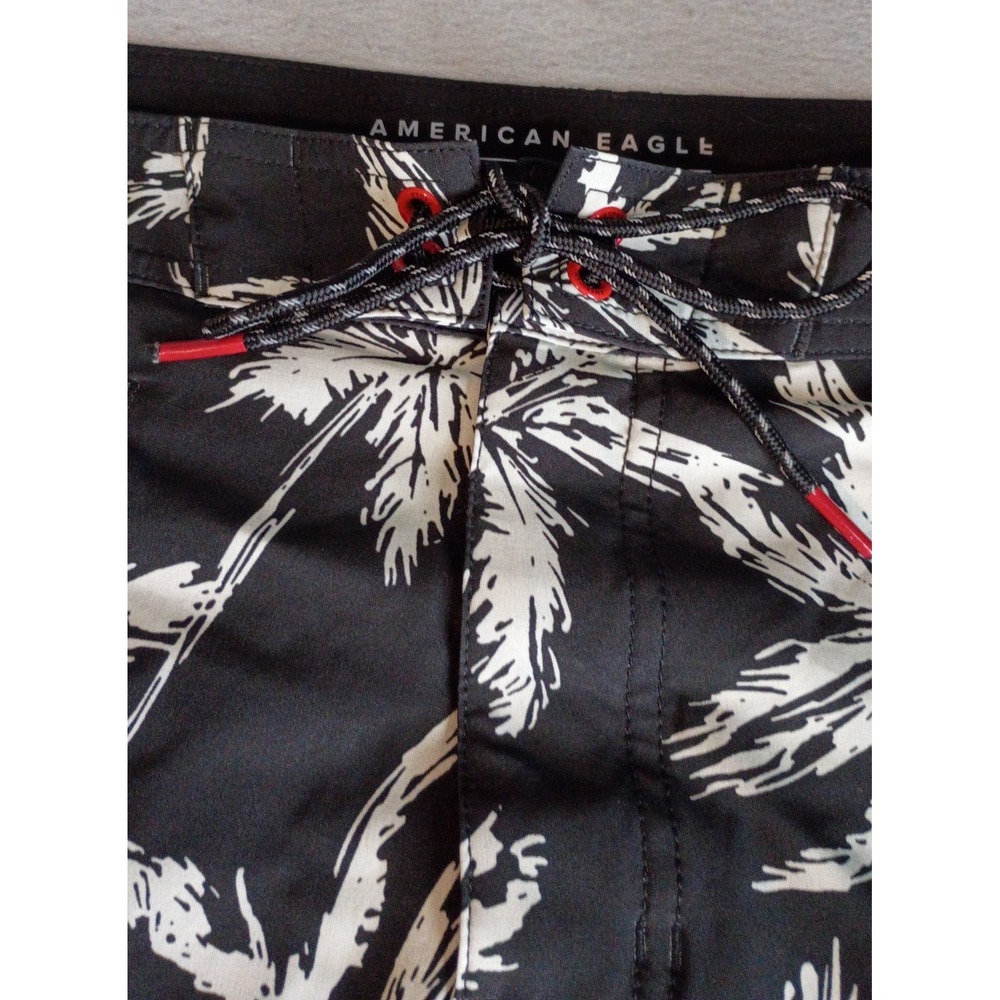 American Eagle Men's Size Large Swim Board Shorts Tropical Print Black/White - Picture 9 of 14